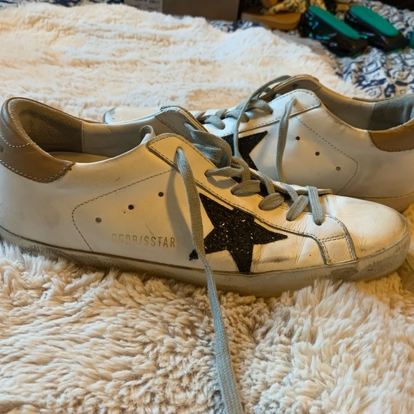Golden Goose Sneakers/tennis shoes - Picture 2 of 4
